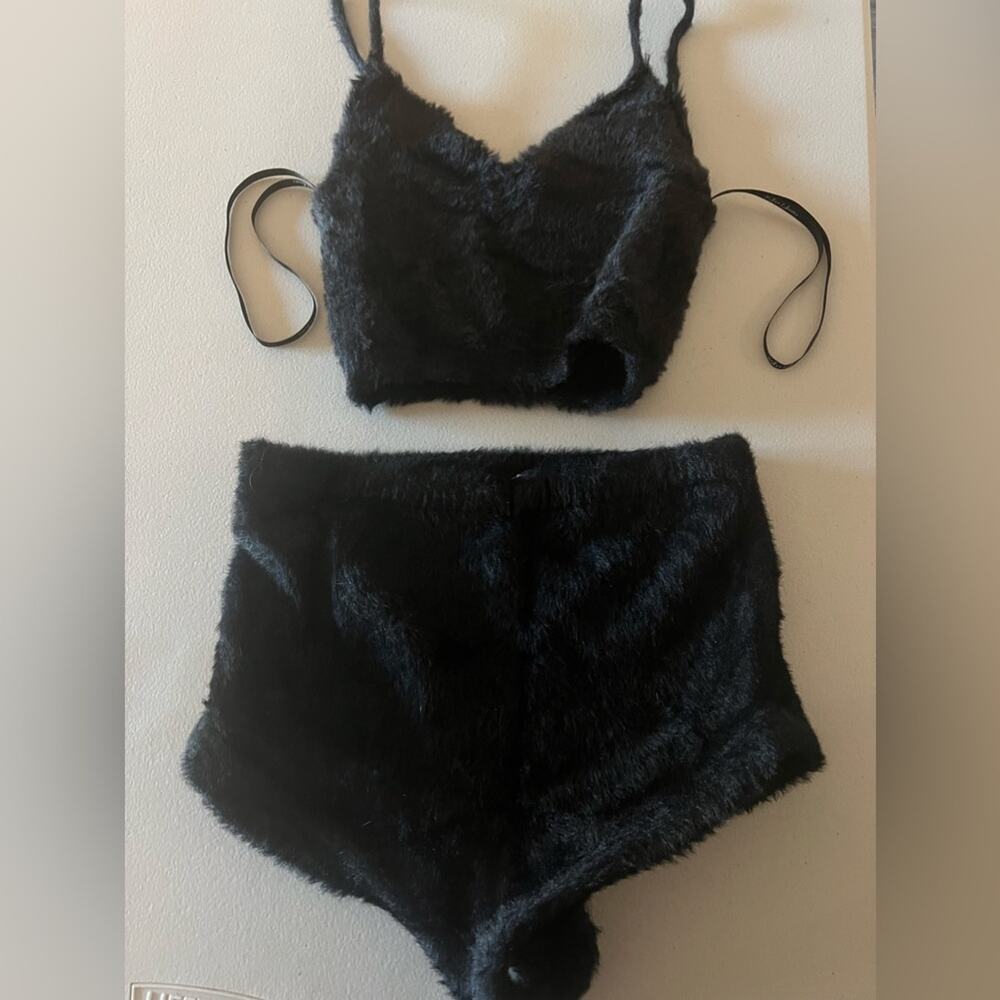For love and lemons fur Fiona short and top set